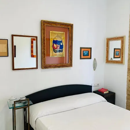 Serrano Park Apartment