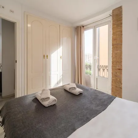 Serrano Park * فالنسيا