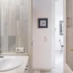 Serrano Park Apartment *